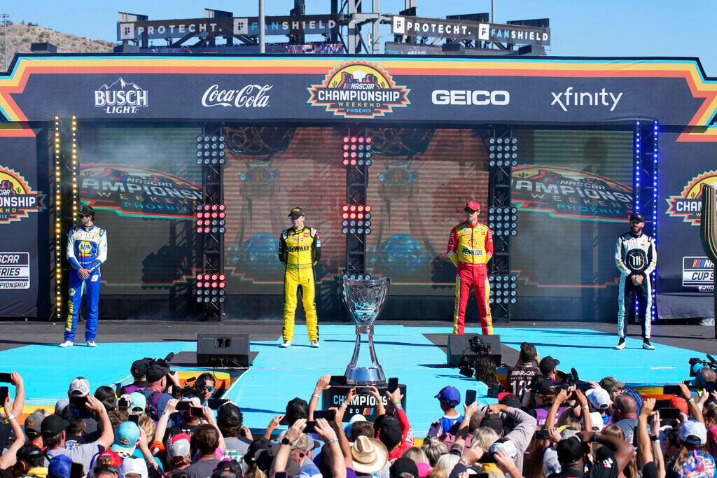 NASCAR Phoenix Auto Racing